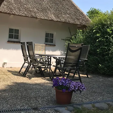 Reetdachkate, Inkl 2 Parkplaetze * Staberdorf